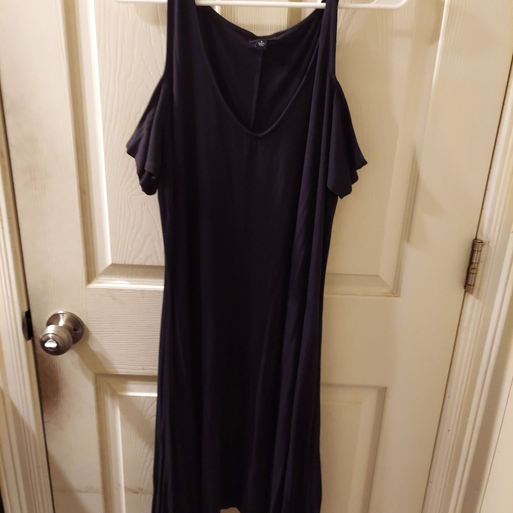 Torrid black cold shoulder dress size 1